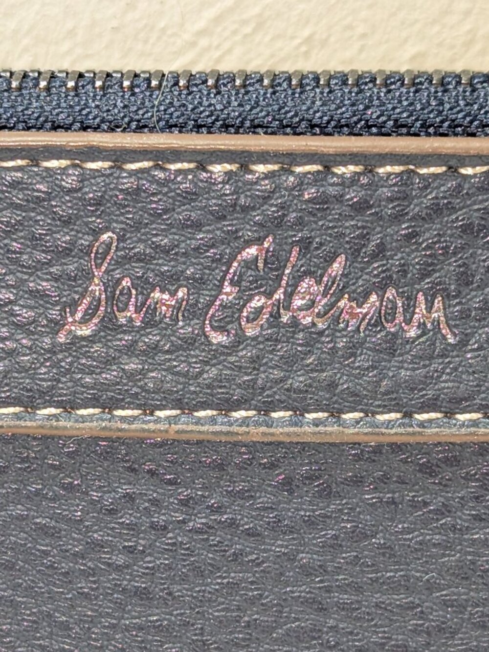 Sam Edelman large leather pouch/wristlet. EUC! - Picture 2 of 4